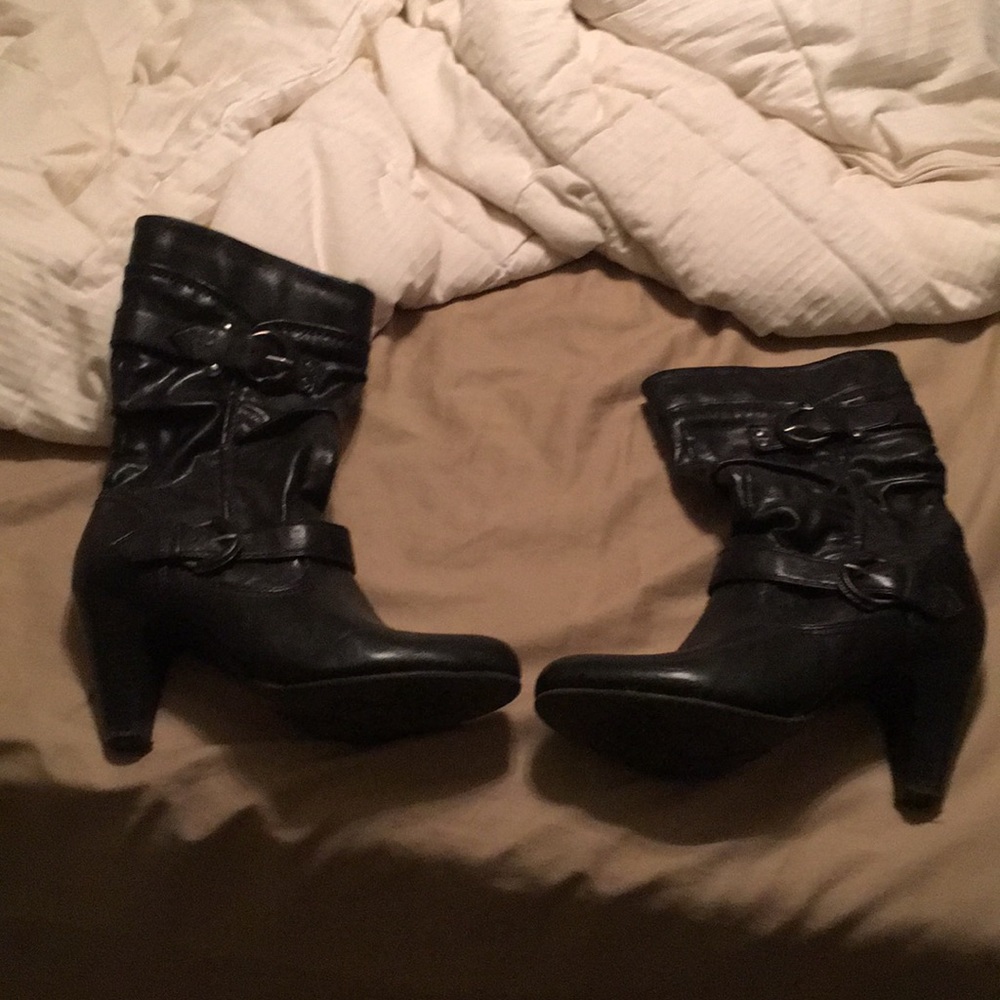 Size 10 Black heel boots